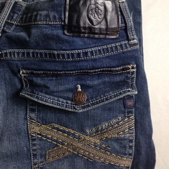 ROCK REPUBLIC "NEIL" BEAUTIFUL STRAIGHT STRETCH - Picture 1 of 4